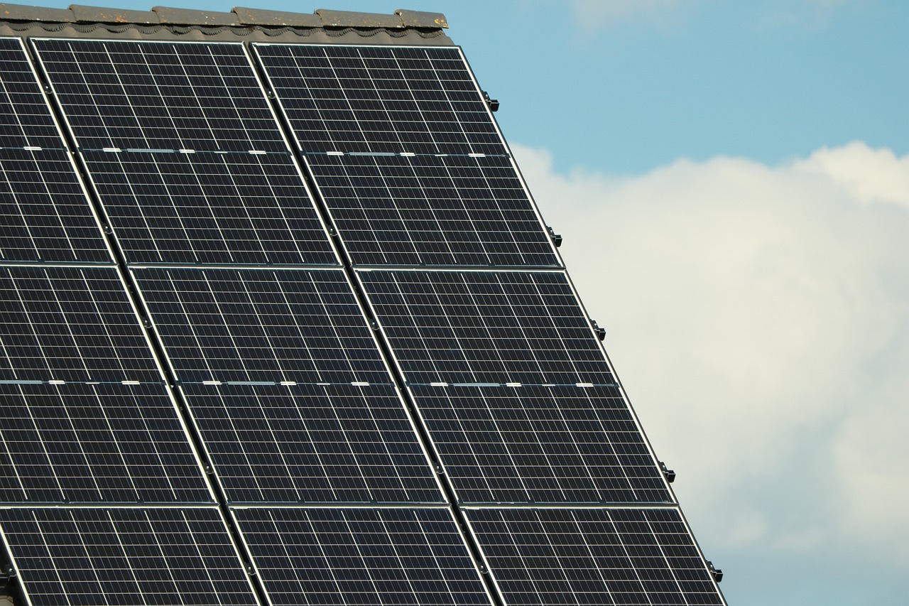 Photovoltaic Solar Energy  - Caniceus / Pixabay