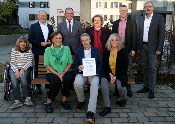 „Ambulant Betreutes Wohnen der AWO Würzburg Süd“: Inklusionspreis des Bezirks gewonnen