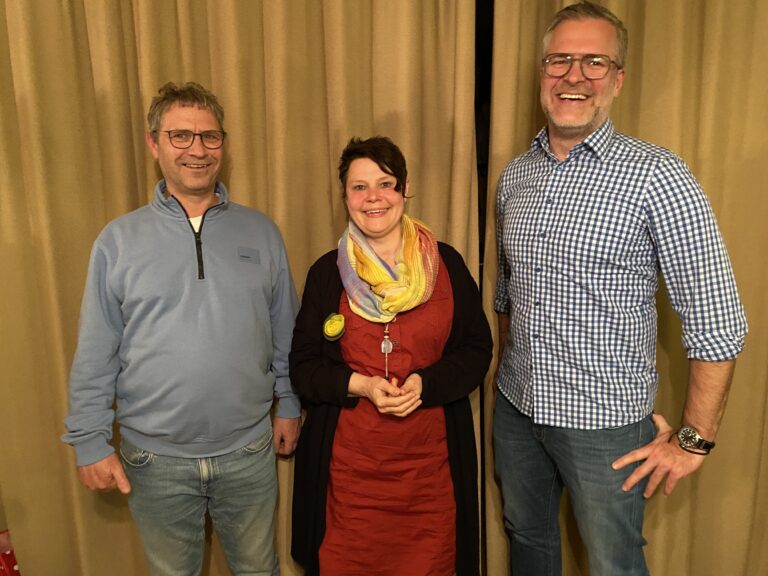 Drei Bürgermeisterkandidat*innen in Aschaffenburg-Land