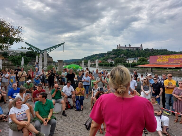 Wahlkampfauftakt in Würzburg: „Auf ein Eis mit Katharina Schulze“