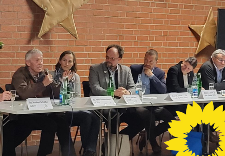 Podiumsdiskussion zum 5-jährigen Jubiläum des Volksbegehrens „Rettet die Bienen!“