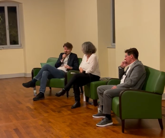 Angebot von Kerstin Celina MdL: „Auf der grünen Couch“